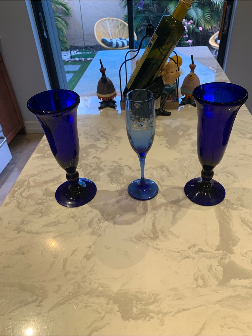 Cobalt Blue Glass Drinkware Set - Elegant Blue Stemware